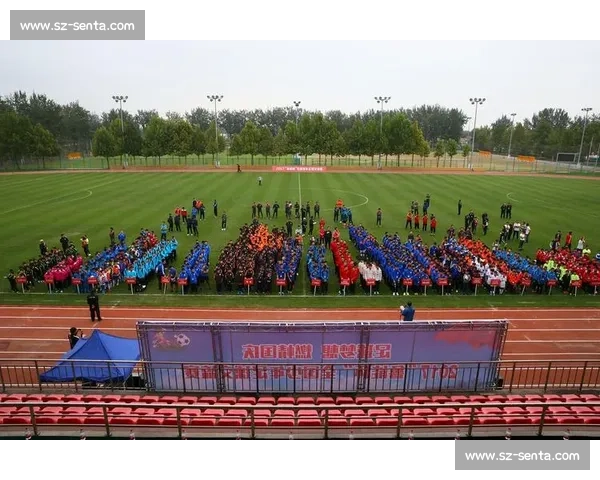 我爱湘潭我的家!2025 “迅达杯” 岳塘区足球联赛燃情开赛